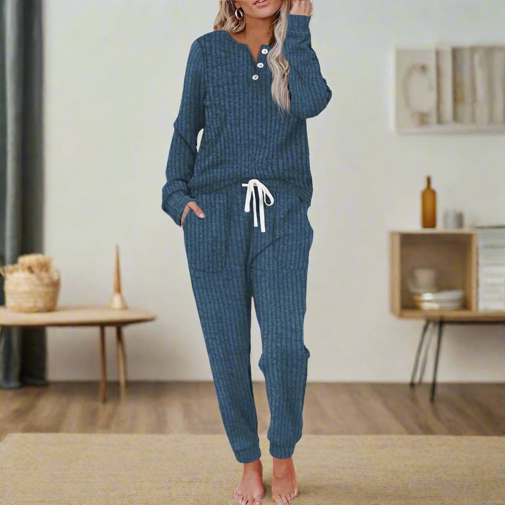 Noréva | Women's Ribbed Henley Lounge Set with Joggers