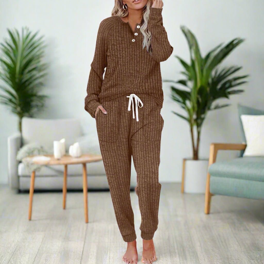 Noréva | Women's Ribbed Henley Lounge Set with Joggers